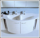 Badmöbel, Badeinrichtungen, Badezimmereinrichtungen, Fliesen