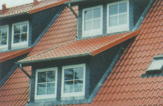 Badmöbel, Badeinrichtungen, Badezimmereinrichtungen, Fliesen