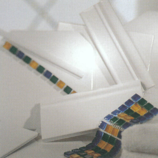 Badmöbel, Badeinrichtungen, Badezimmereinrichtungen, Fliesen