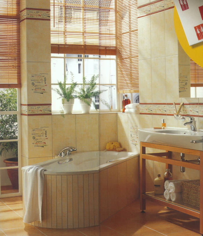 Badmöbel, Badeinrichtungen, Badezimmereinrichtungen, Fliesen