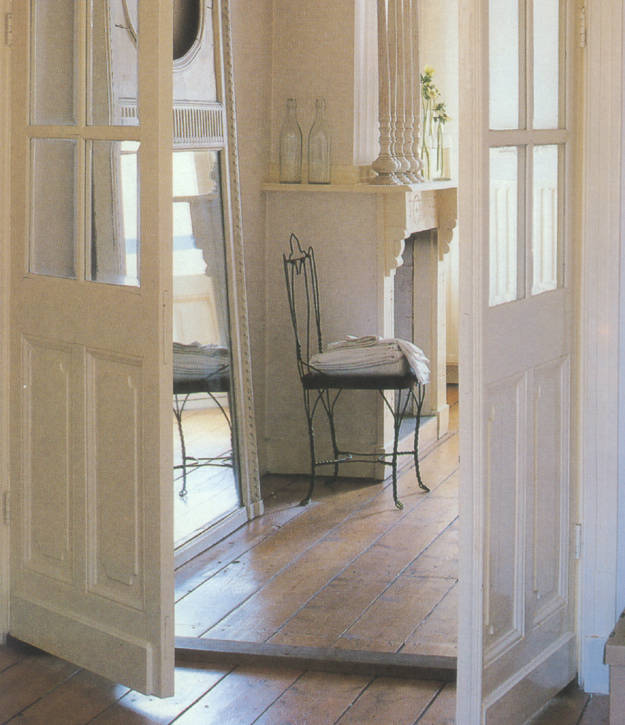 Badmöbel, Badeinrichtungen, Badezimmereinrichtungen, Fliesen